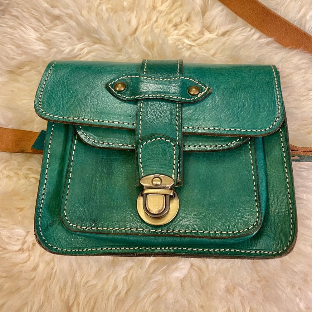 Like new handmade Leather crossbody purse - teal